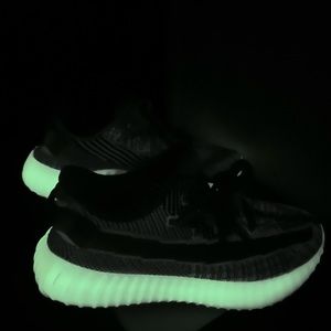 Yeezy Boost 350 V2 Yeglrf Reflective & sole glow fx4130
